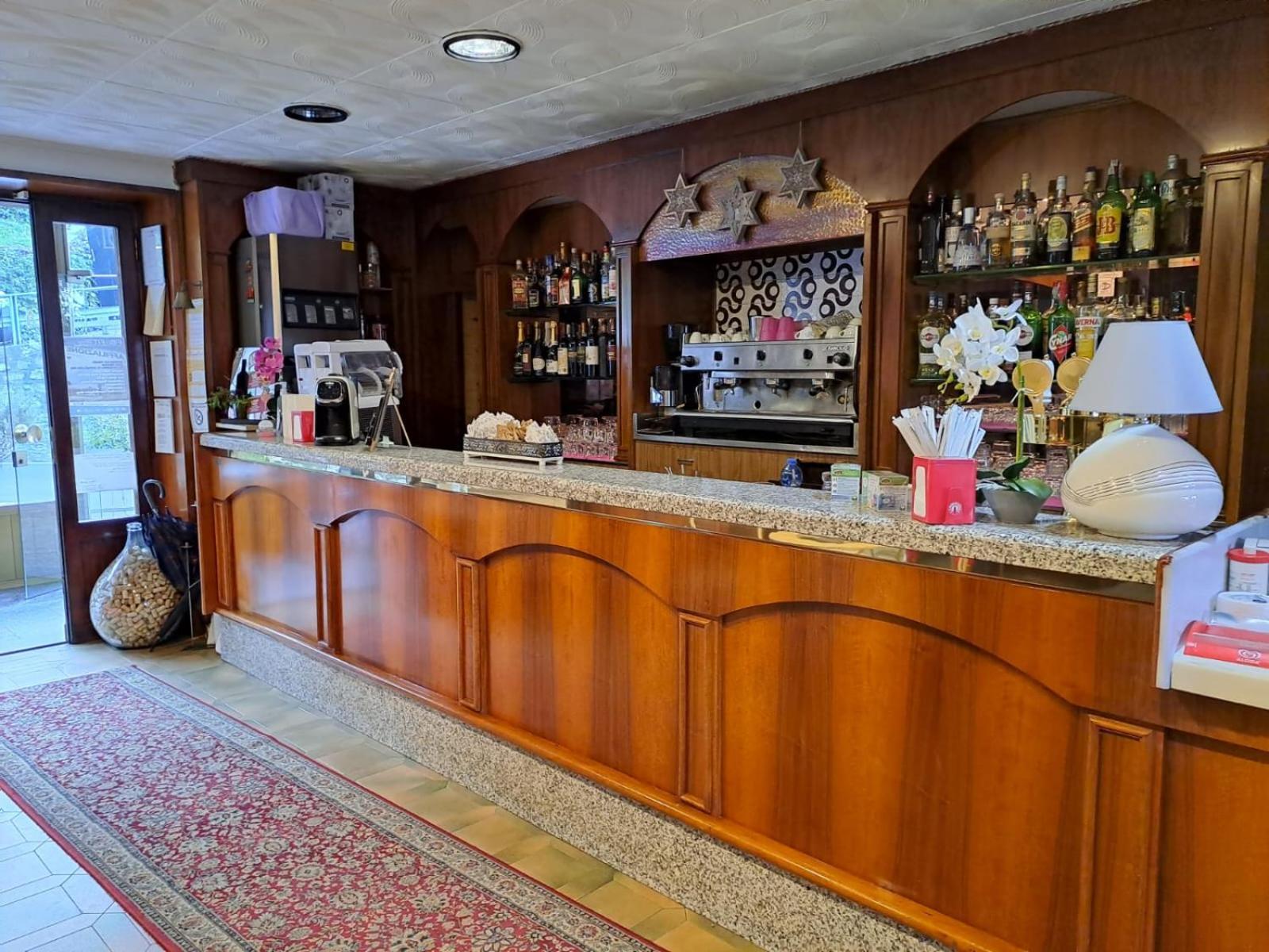 Provinciale 79 Hotel Magreglio Kültér fotó
