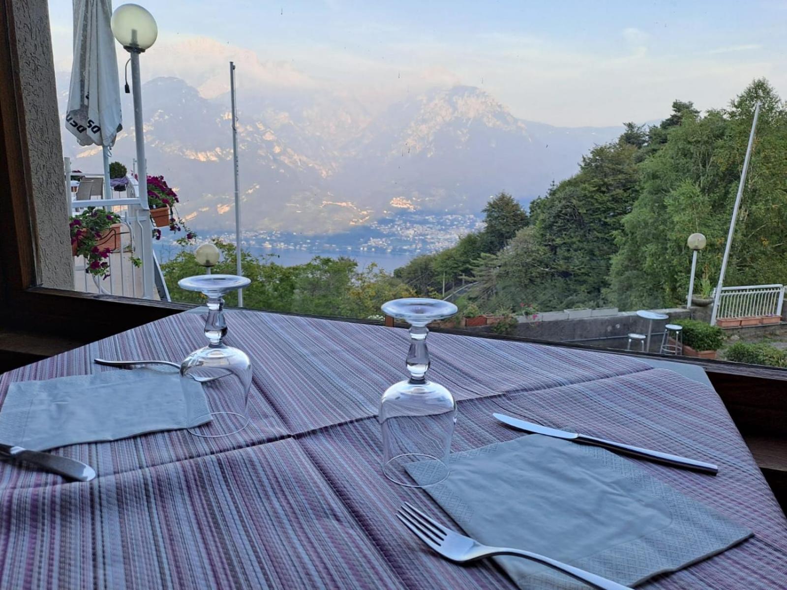 Provinciale 79 Hotel Magreglio Kültér fotó