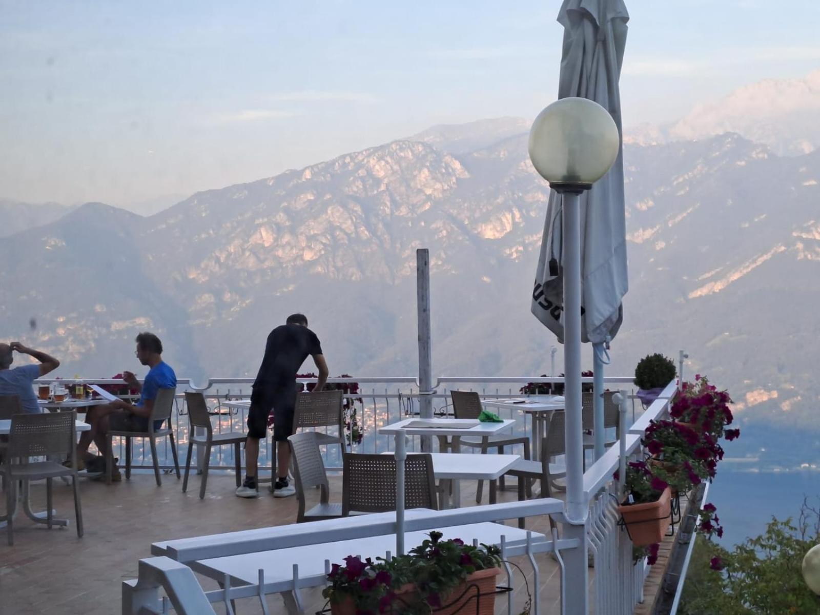 Provinciale 79 Hotel Magreglio Kültér fotó