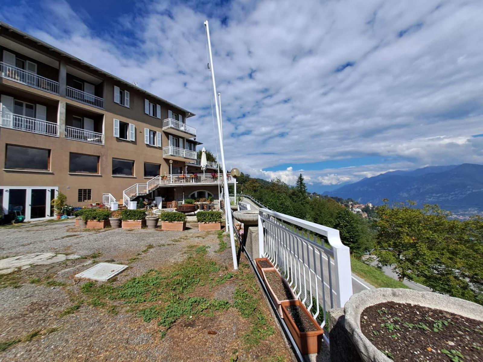 Provinciale 79 Hotel Magreglio Kültér fotó