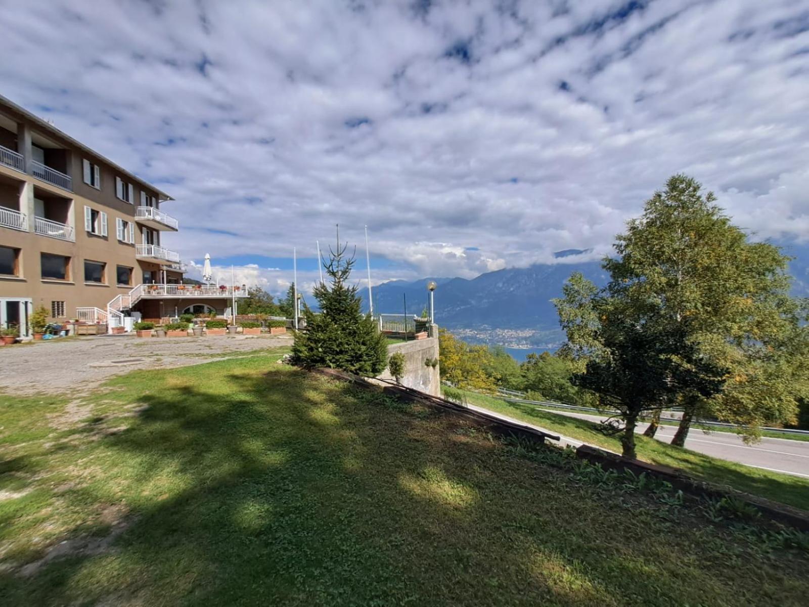 Provinciale 79 Hotel Magreglio Kültér fotó